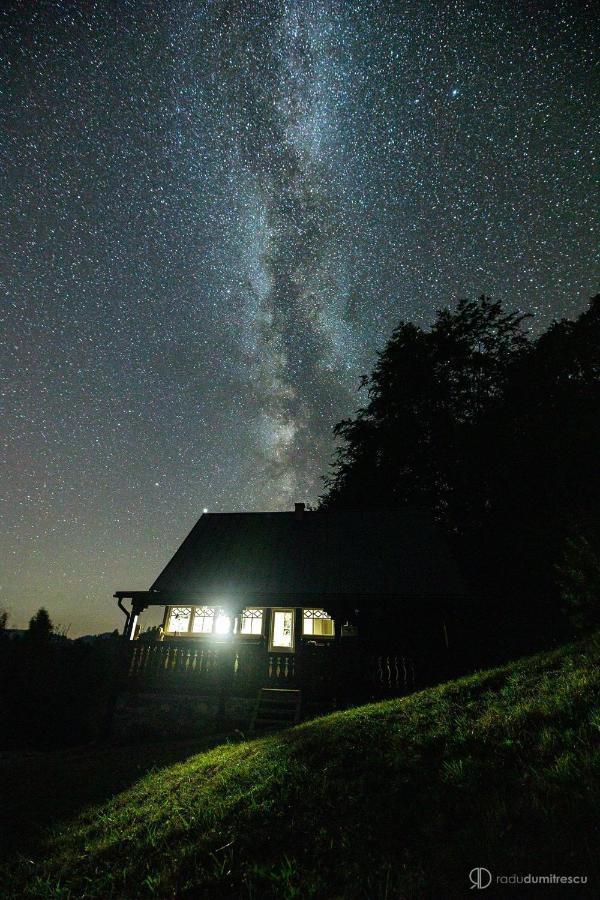 Villa La noi la Munte Matisesti Esterno foto